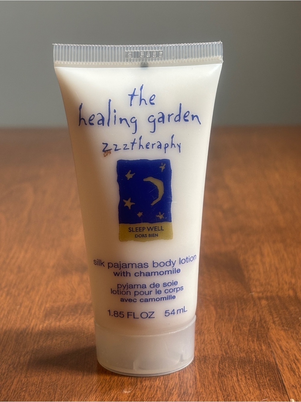 The Healing Garden Sleep Well Silk Pajamas Body Lotion with Chamomile - White